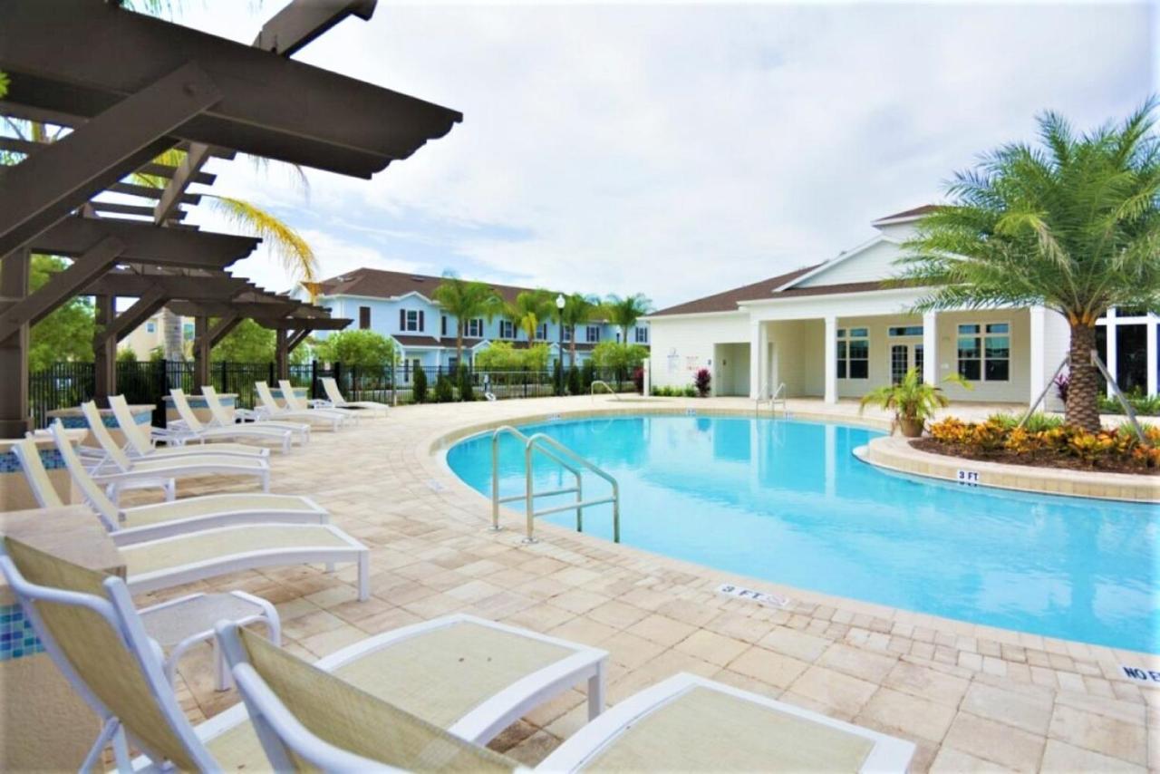 Cozy Four Bedrooms Townhouse At West Lucaya Village Resort 8924 キシミー エクステリア 写真